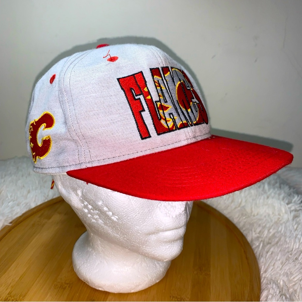 Calgary Flames NHL Hockey Drawstring Cap Hat Official Licenced